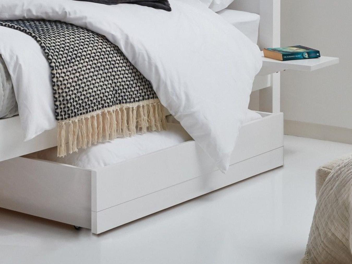Four Poster Bed Summer Get Laid Beds