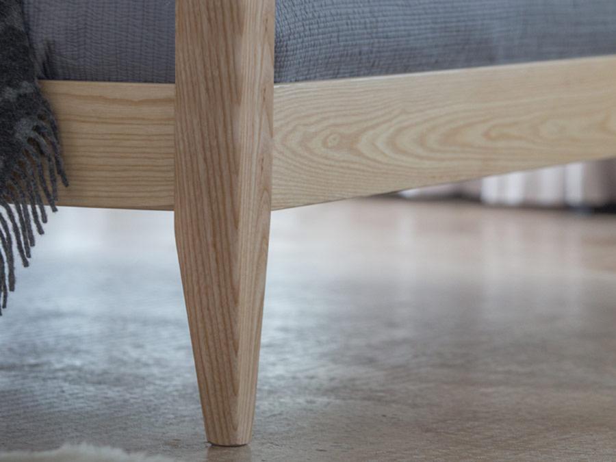 get laid beds tapered wood leg