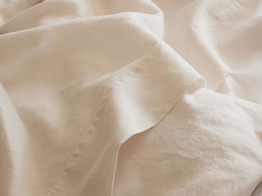 Pearl Linen Blend Flat Sheet Detail