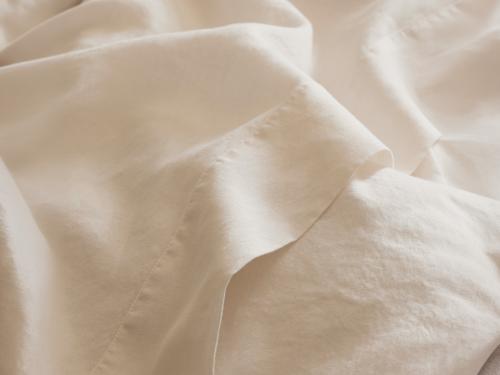 Pearl Linen Blend Flat Sheet Detail