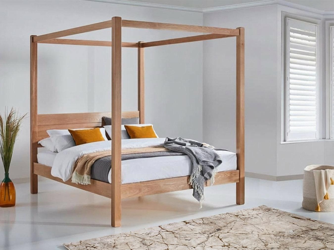 Four Poster Bed - Classic