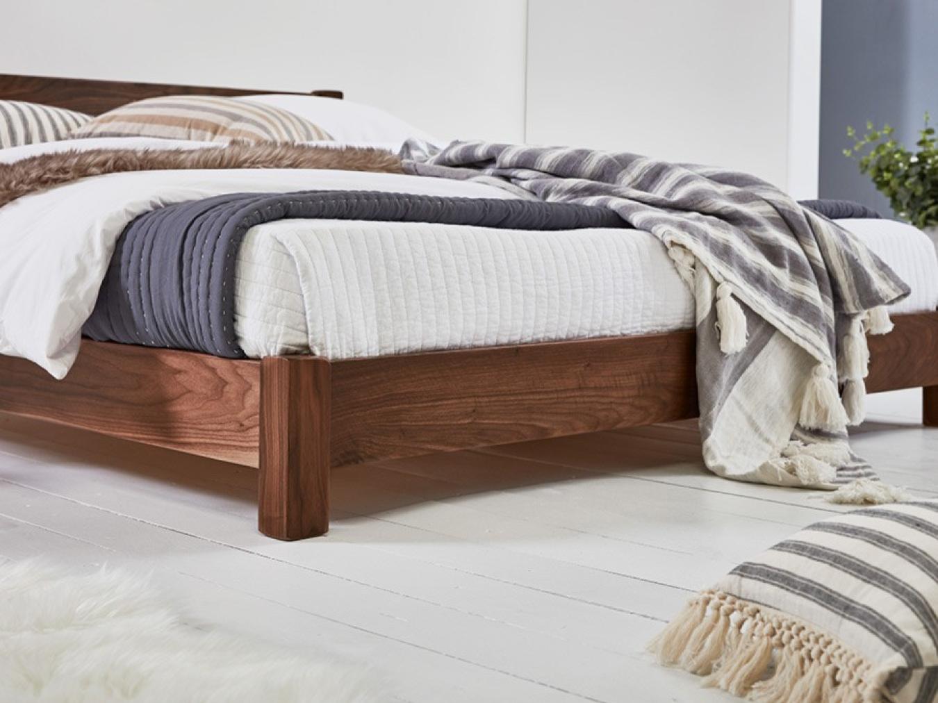 Low Tokyo Bed