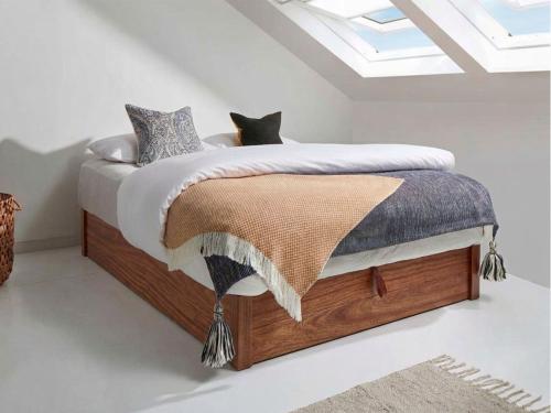 Ottoman Bed Space Saver No Headboard Sapele