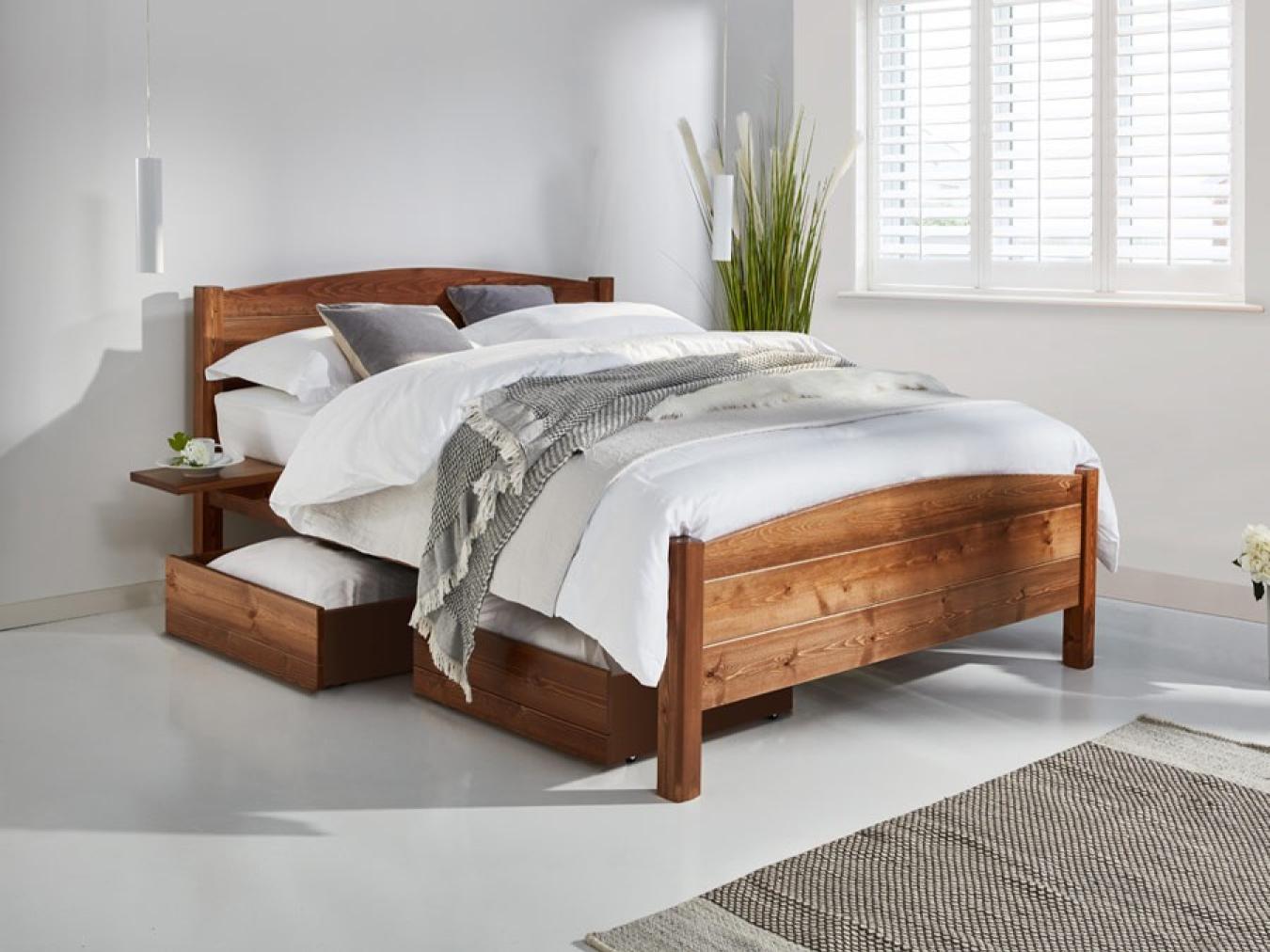 Traditional Country Bed Get Laid Beds