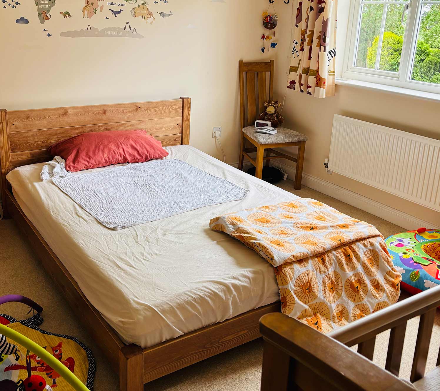 Burnt orange bedroom accents